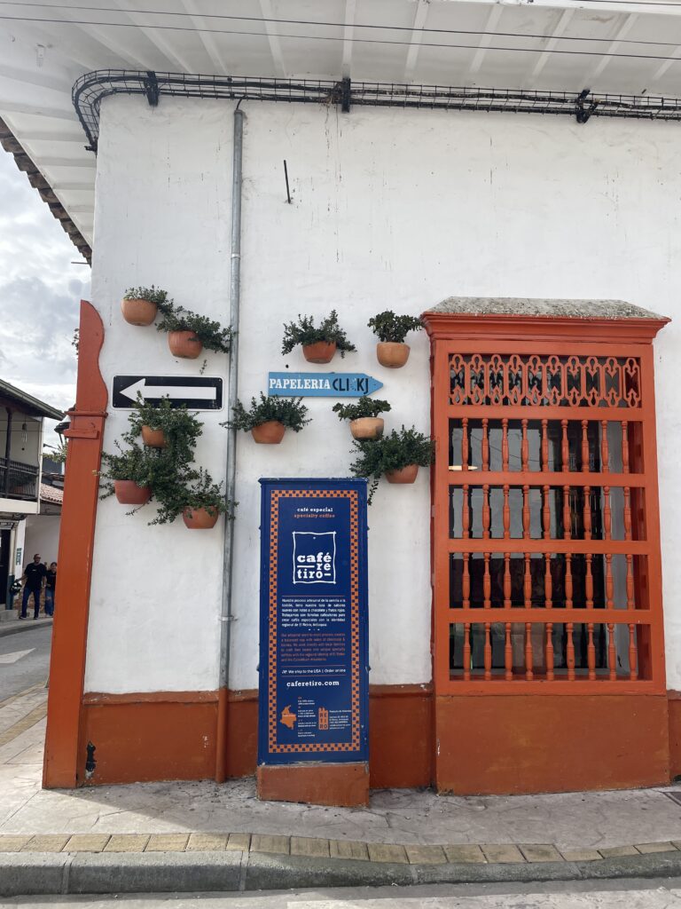 cute cafe and coffee shop in el retiro antioquia colombia